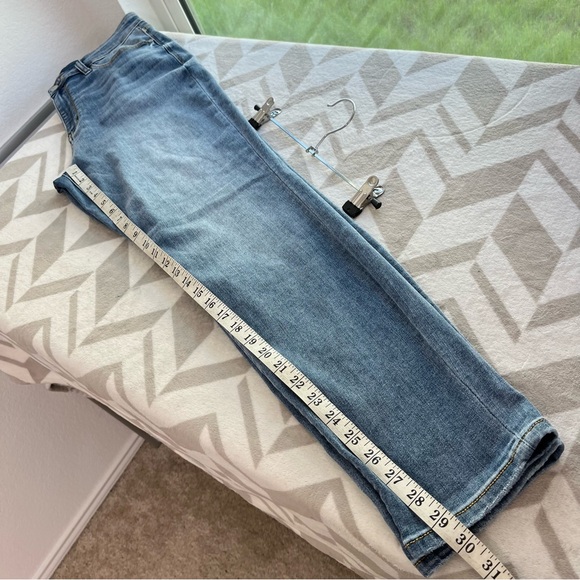 Judy Blue Mid‎ Rise Slim Fit Jeans size 15/32 Women’s - Picture 10 of 10